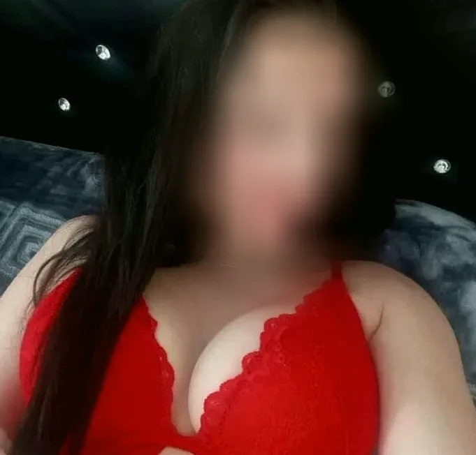 Annika, 35
