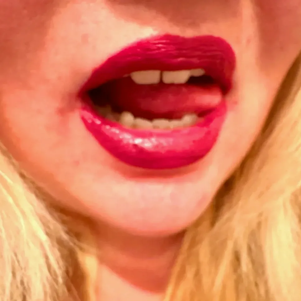 Michelle, 24